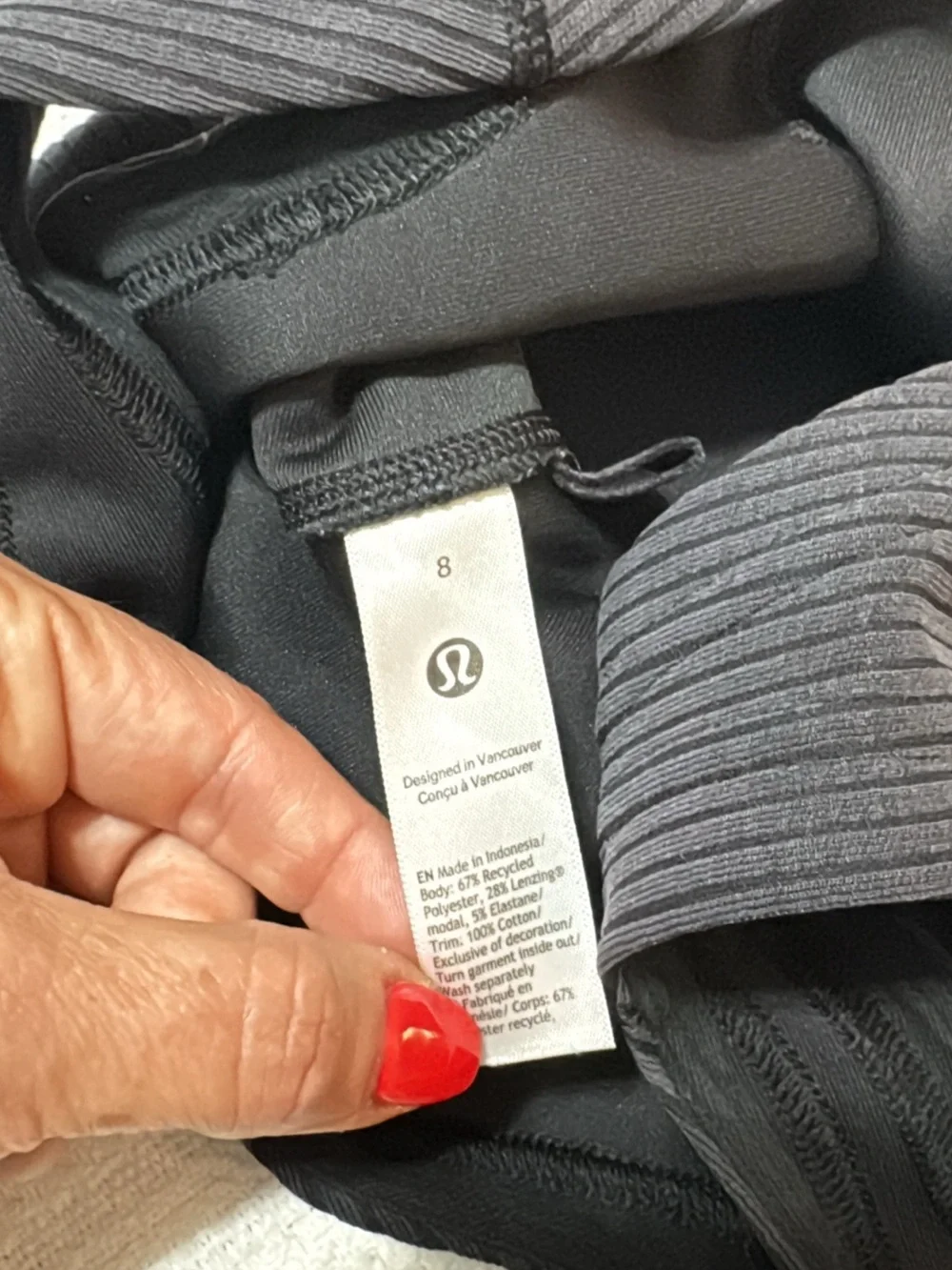 Black Lululemon ribbed Tank Top - Women